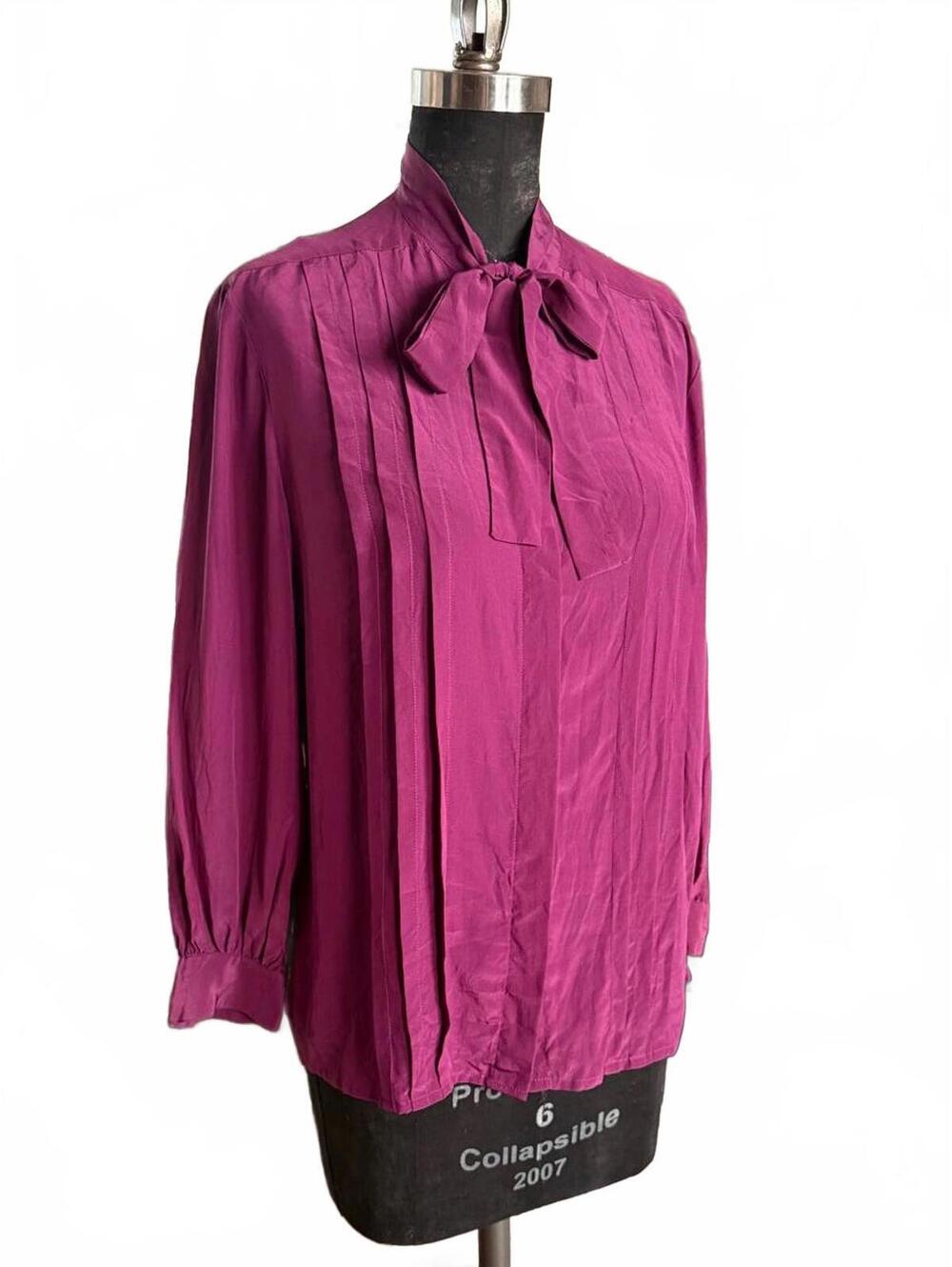 100% Silk Bergdorf Goodman Purple Button Up Blouse Honey Tie